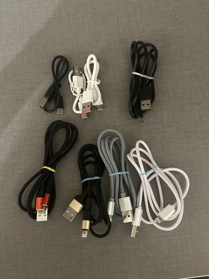 Poklanjam USB kablove