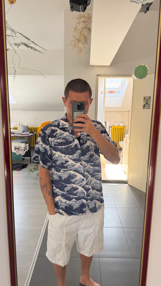 Havajska košulja Uniqlo i skraćena vintage košulja Chaps Ralph Lauren