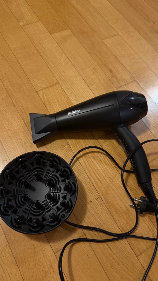Prodajem fen BaByliss Turbo Smooth 2200W