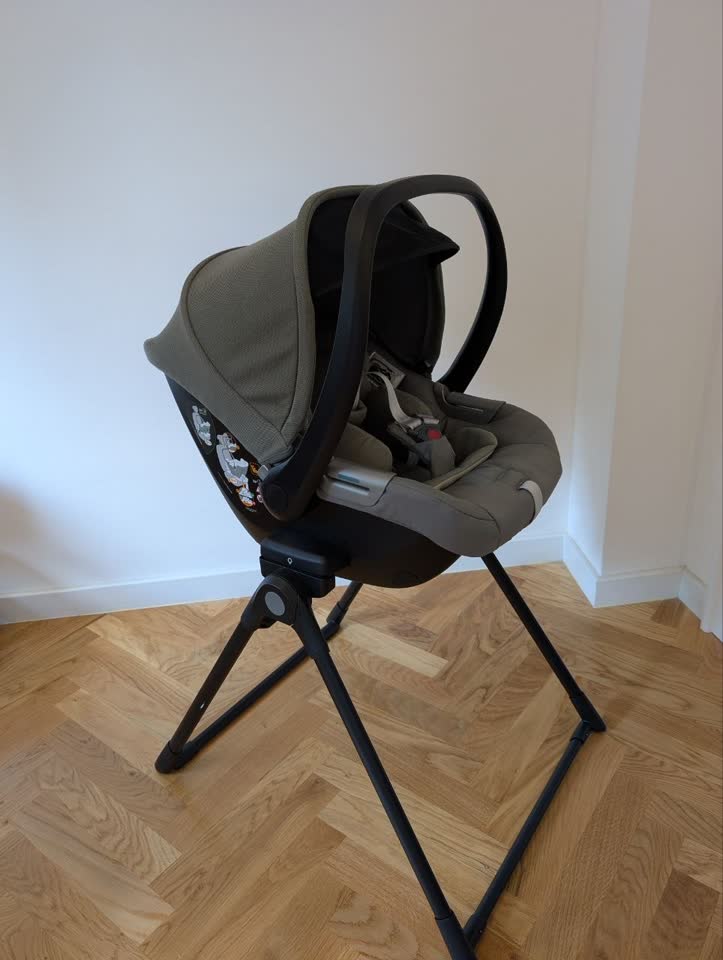 Автокресло Inglesina Darwin i-size