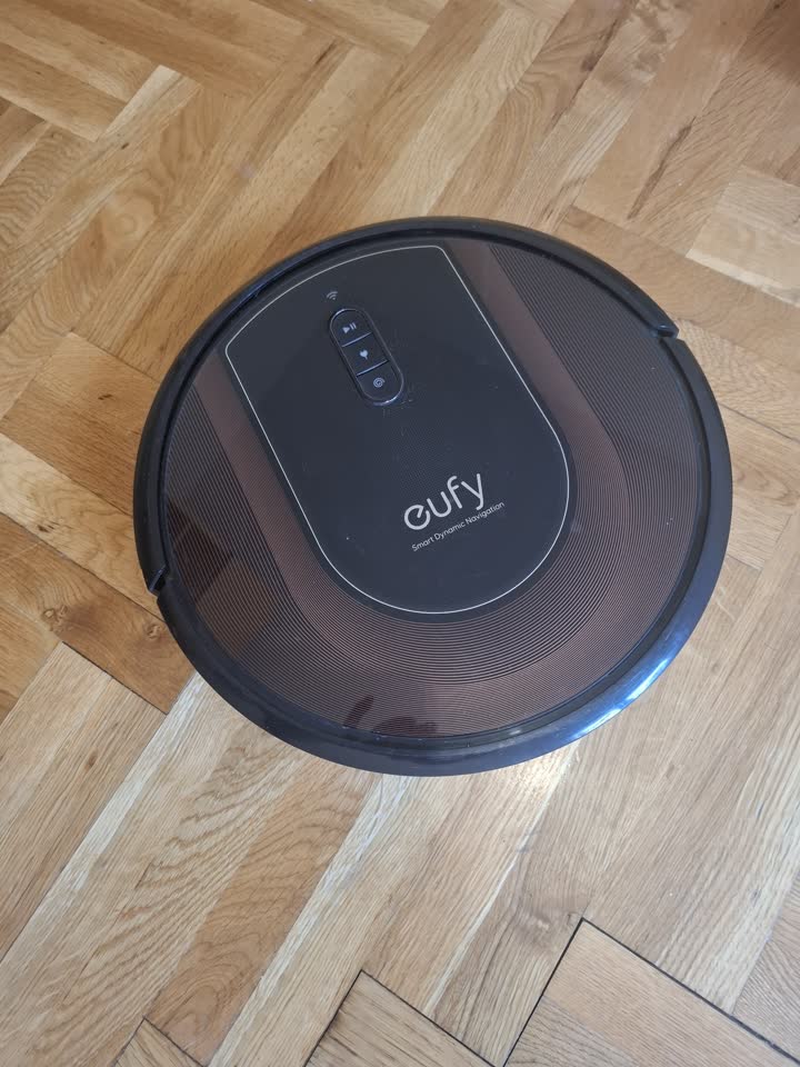 Робот-пылесос Eufy Robovac G30 Hybrid