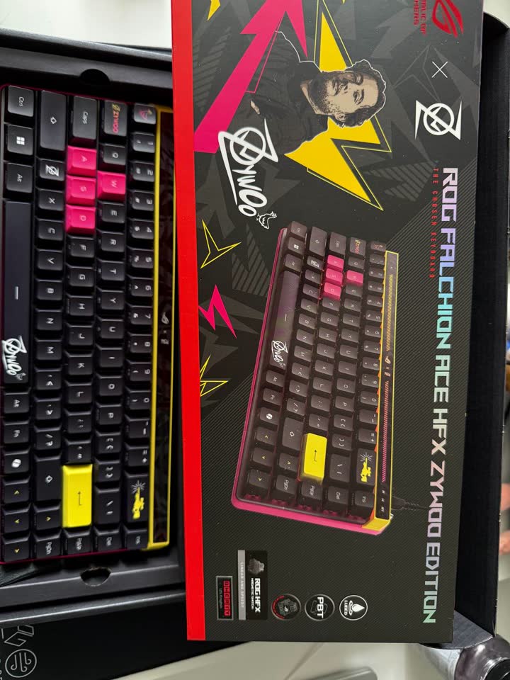1. ASUS ROG Falchion Ace HFX ZywOo Edition. Свитчи магнитные.