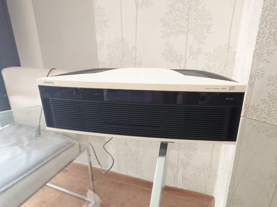 Soundbar Onkyo CBX-100