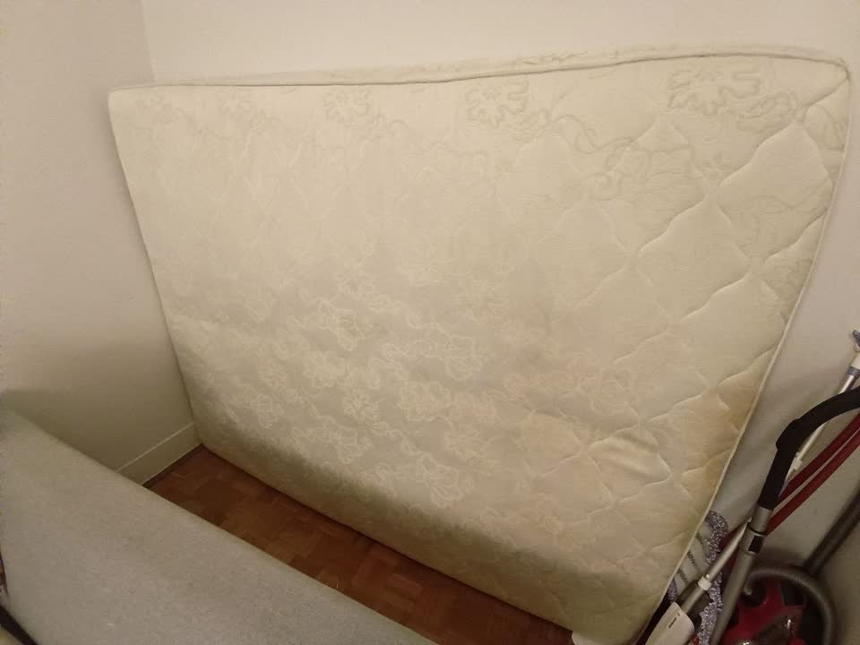 Dušek sa oprugama srednje tvrdoće 160x200
