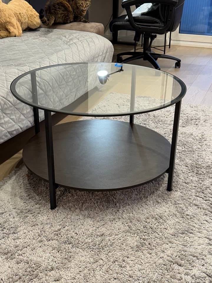 Журнальный стол IKEA VITTSJÖ