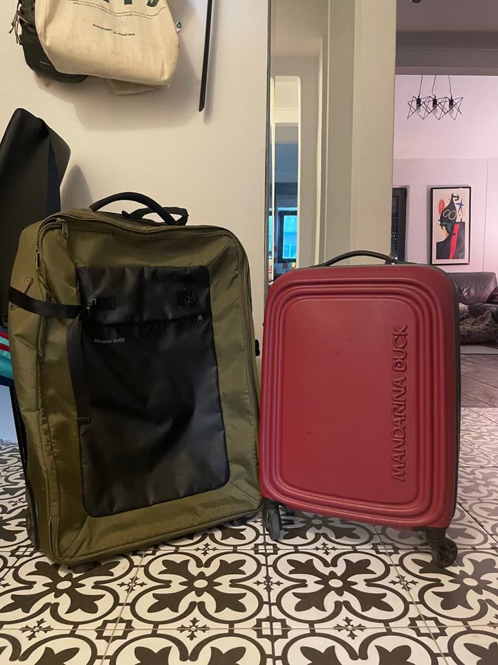 Dva kofera Mandarina Duck