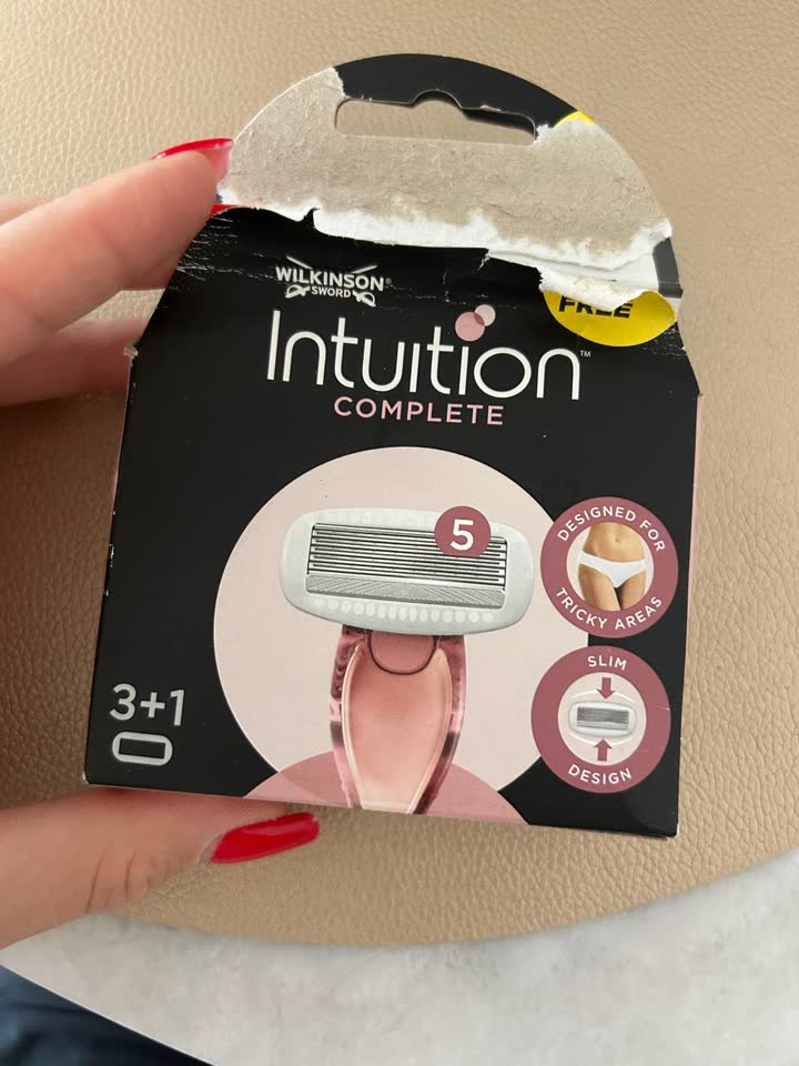 Poklanjam kasete za brijač Wilkinson Intuition