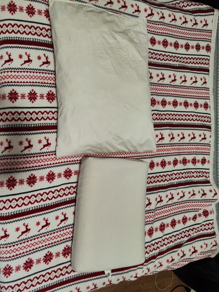 Dve jastučnice, najbolje obe u paketu