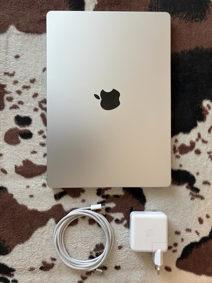MacBook Pro 14 M3 8/512 GB