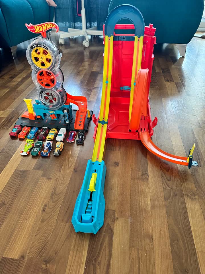 Hot wheels