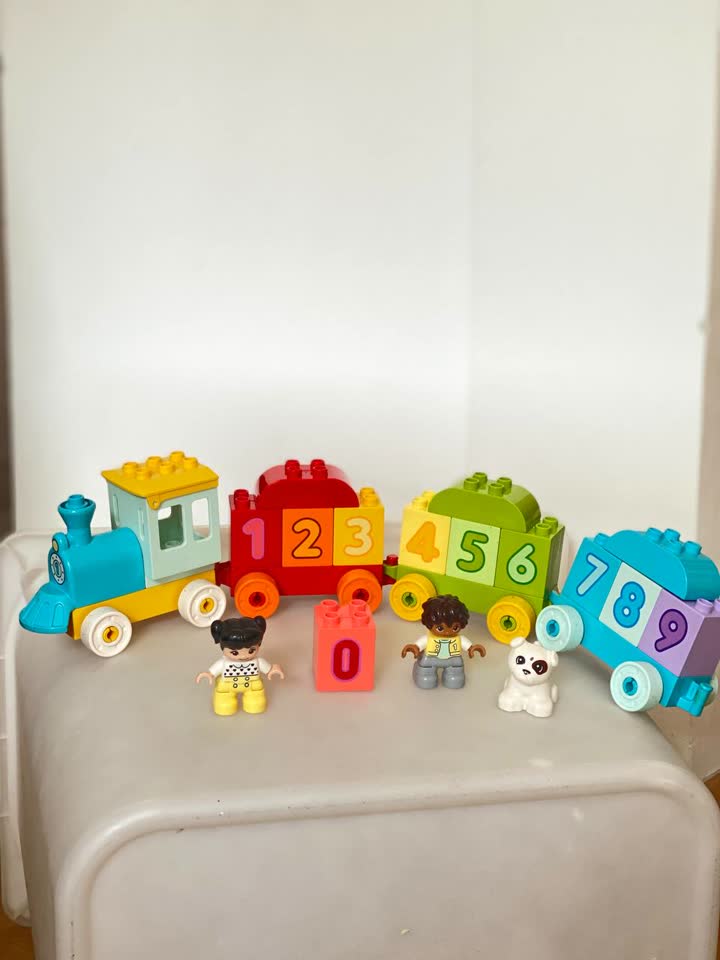 Lego Duplo поезд с числами
