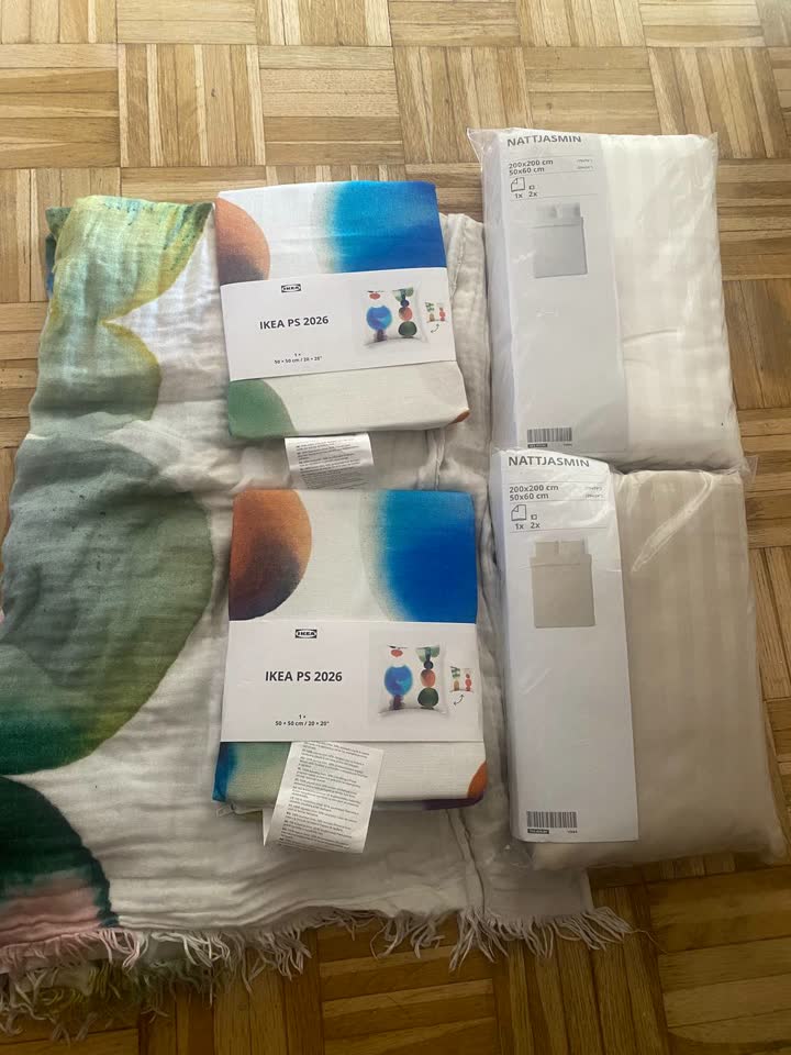 Плед IKEA и комплекты постельного белья