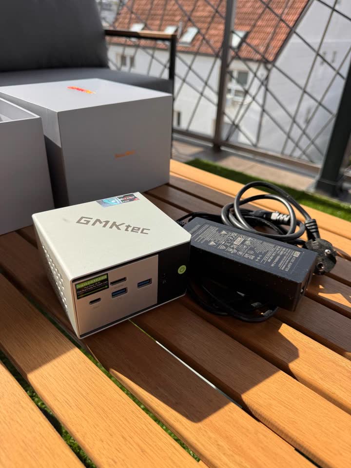 Mini PC - GMKtec Nucbox M8 AMD Ryzen™ 5 PRO 6650H