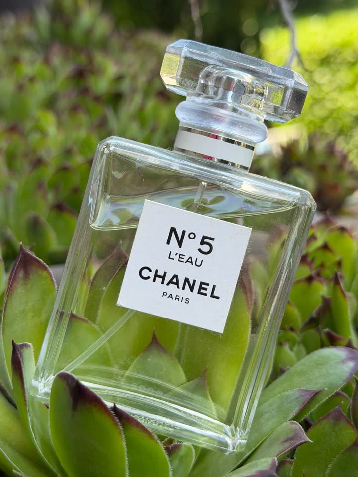 Продам CHANEL N°5 L’EAU 50 ml