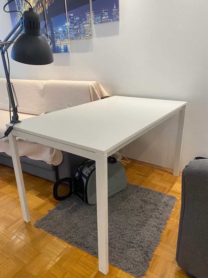 Prodajem sto IKEA