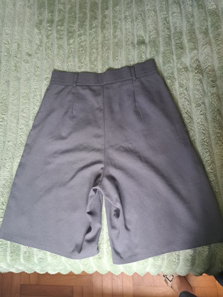 Šorts sa džepovima