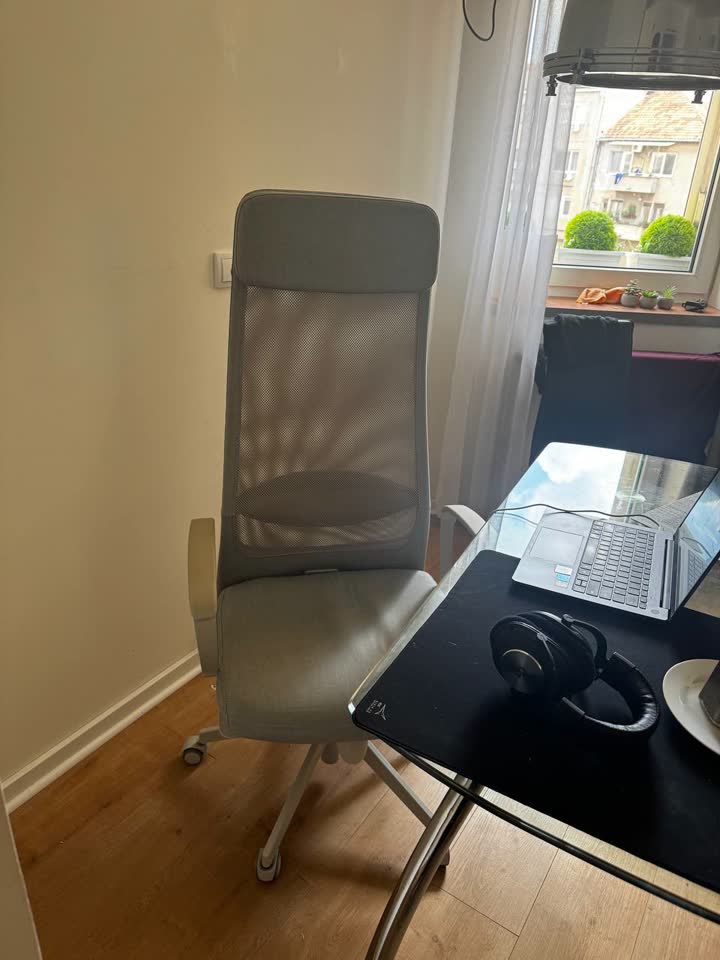 Ikea Markus серый 4000