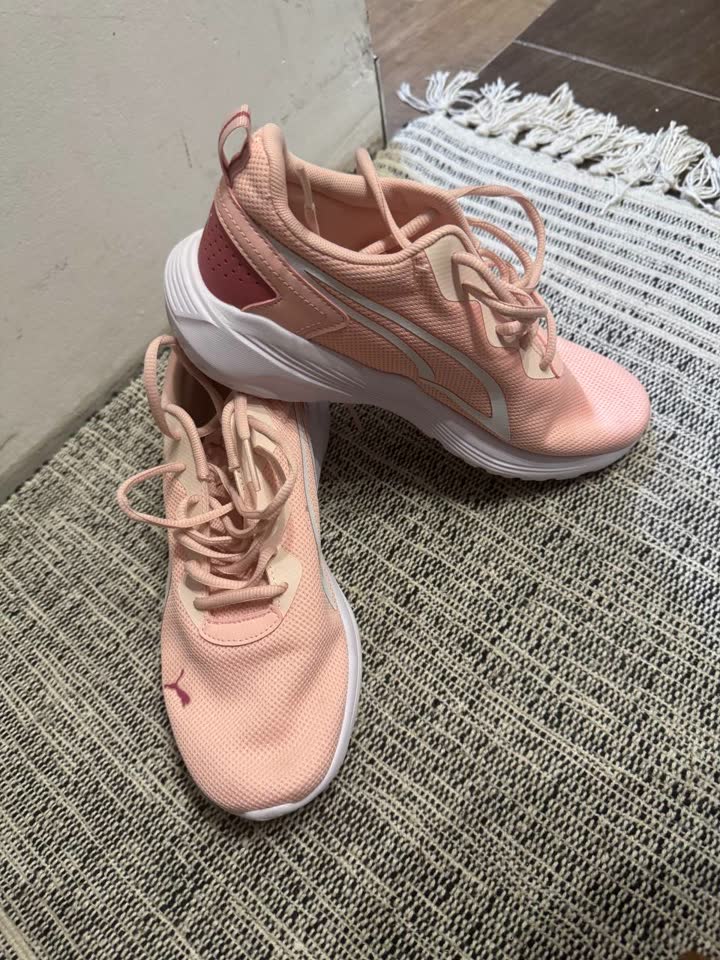 Продам кроссовки Puma
