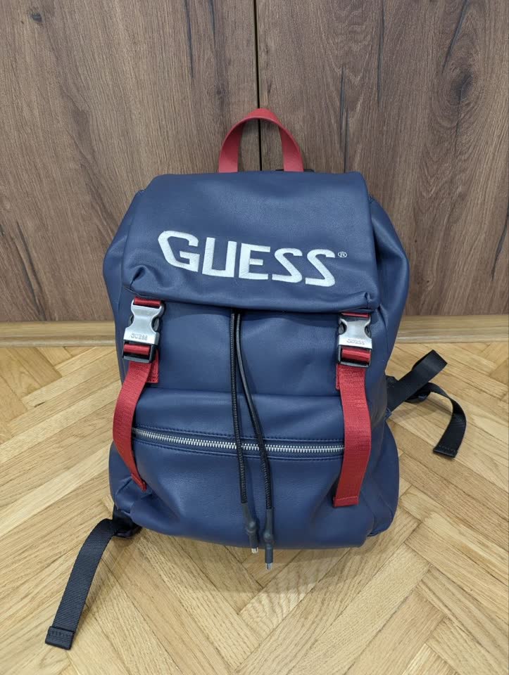 Рюкзак Guess