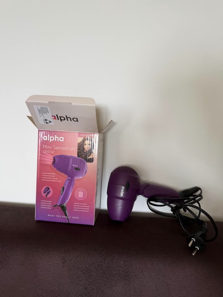 Fen alpha mini sensation / Podna vaga Grundig
