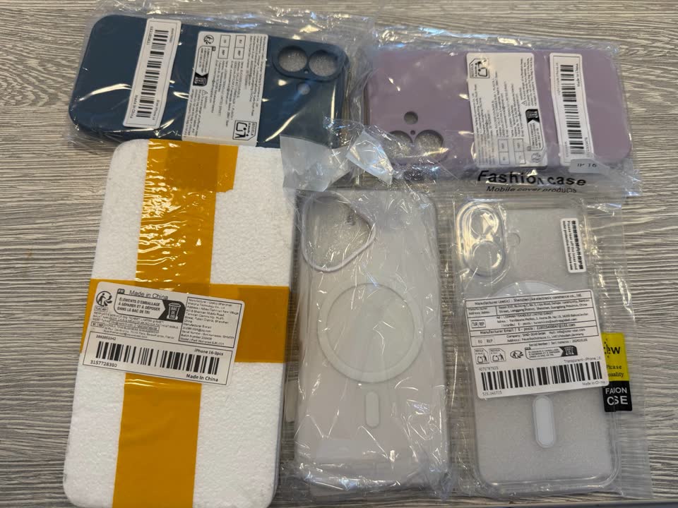 Daću 4 futrole i staklo za iPhone 16 za par ukusnih čokoladica s orasima