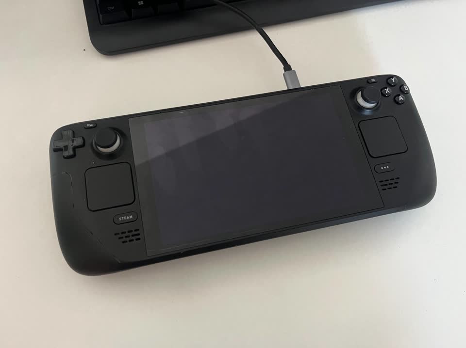 Продаю Steam Deck LCD 256GB