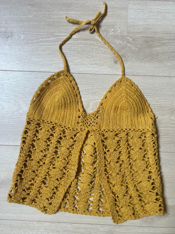 1. Veličina S, 400 RSD 2. S/M/L, 700 RSD Beograd