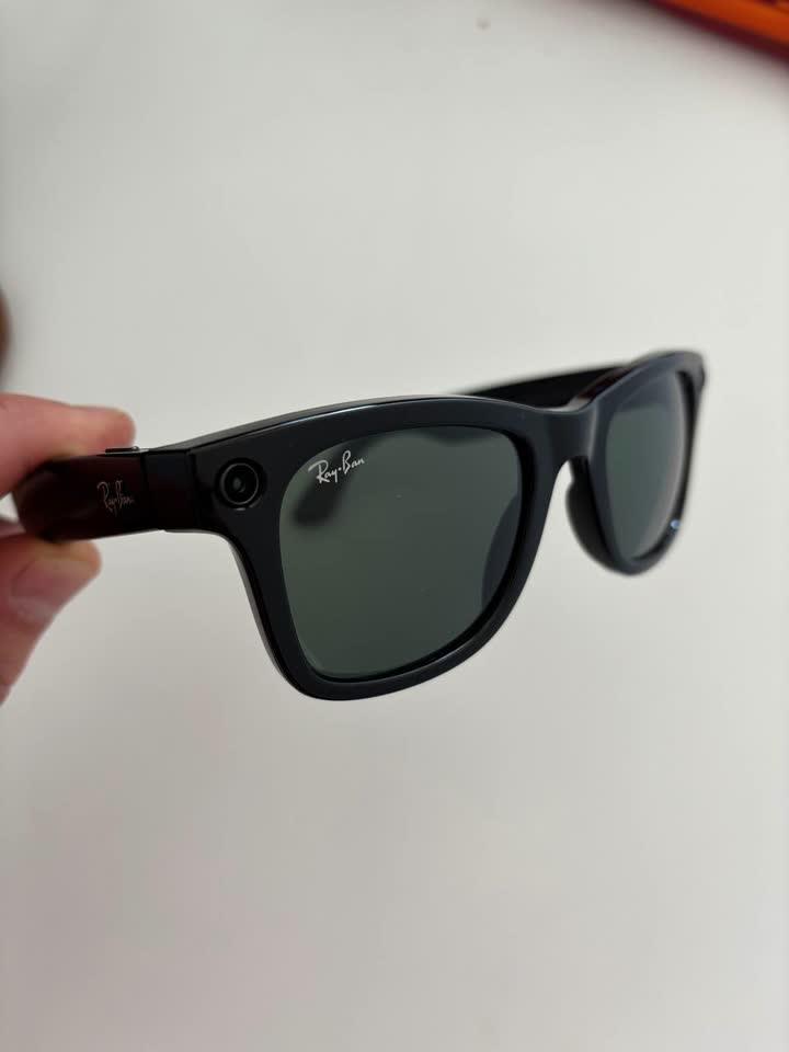 Prodajem Ray-Ban Meta 2, stanje kao novo