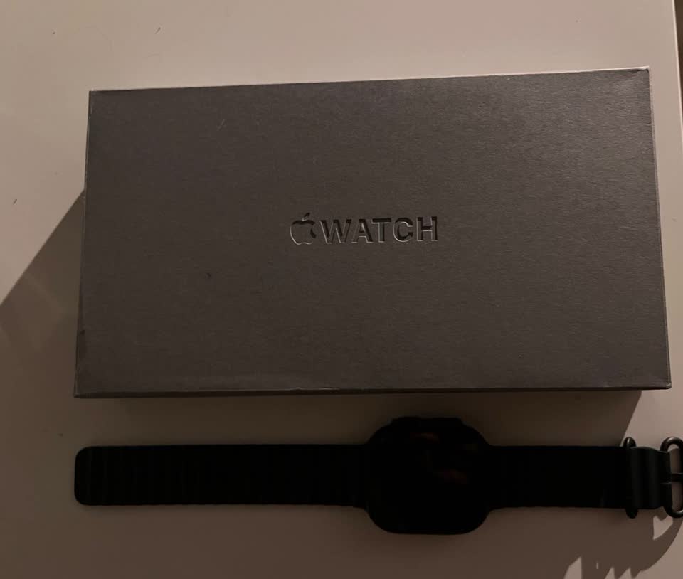 Apple Watch Ultra 2 49mm ti black ocean band