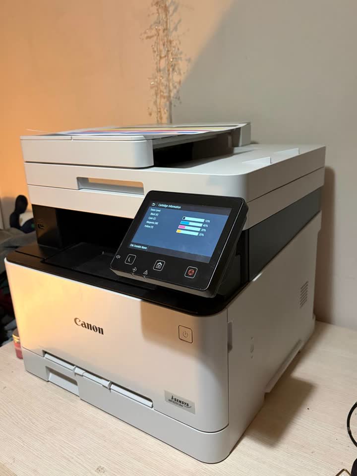 Продаю лазерный принтер Canon i-SENSYS MF655Cdw