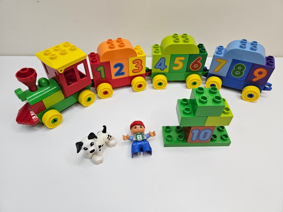 Originalni edukativni setovi Lego Duplo na temu voza i brojeva / voća
