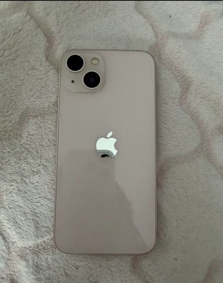 Prodajem ili menjam iPhone 13 128