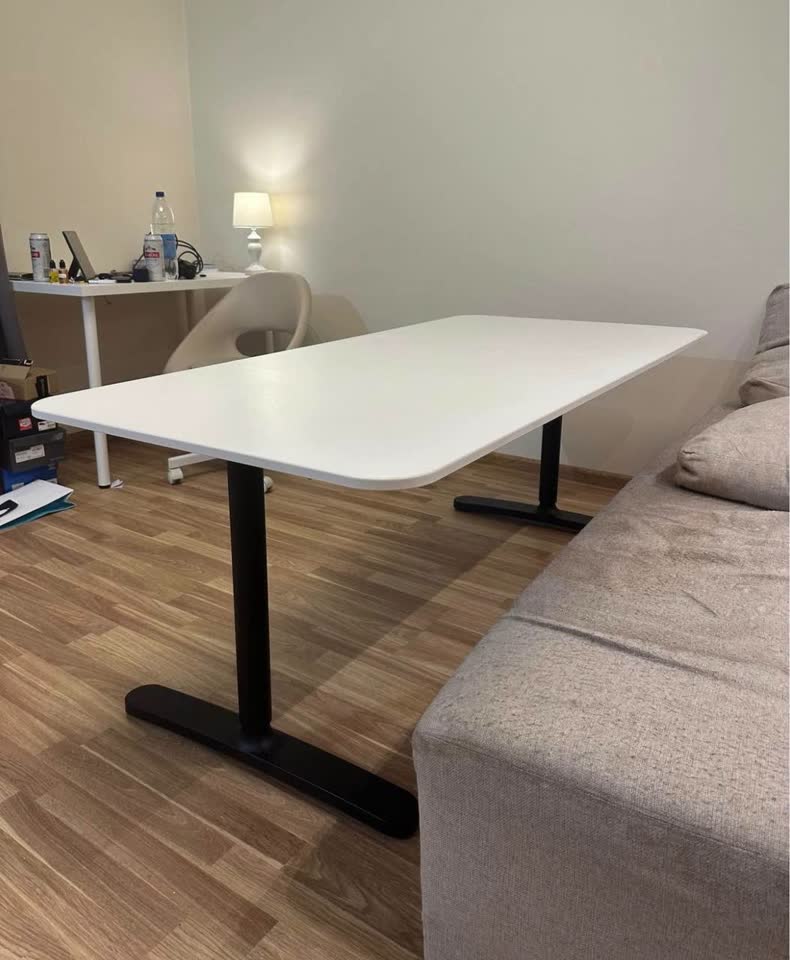Hitna rasprodaja zbog odlaska! IKEA kancelarijski sto.
