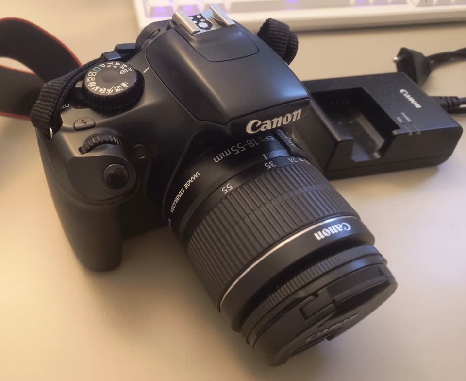Камера Canon 1100D