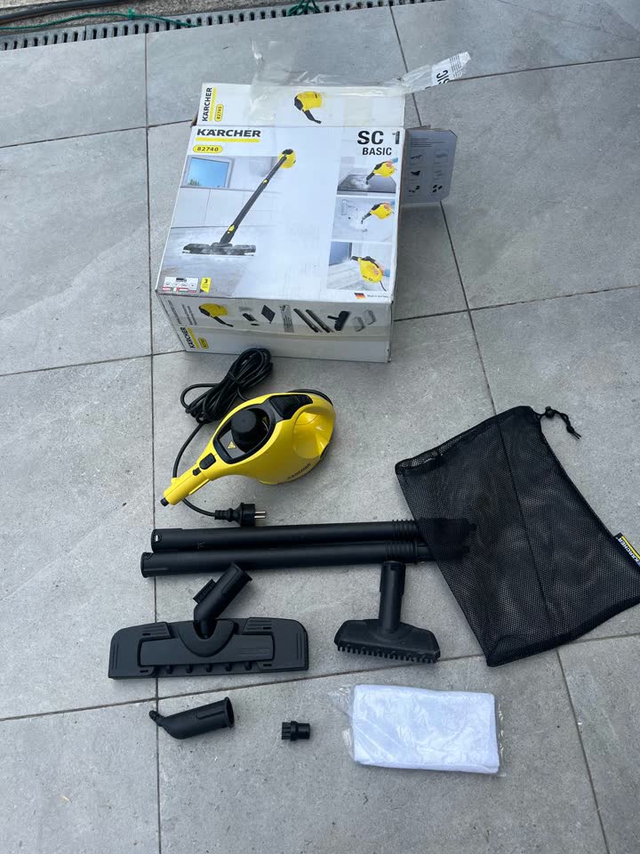 Продам пароочиститель Karcher SC1