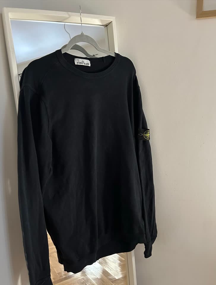 duks Stone Island ‘Old Effect’ Crew Neck Sweatshirt