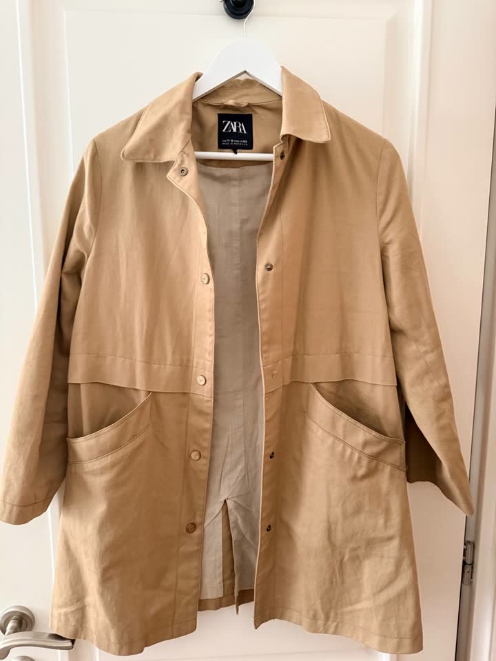Плащ Zara на девочку 152 см