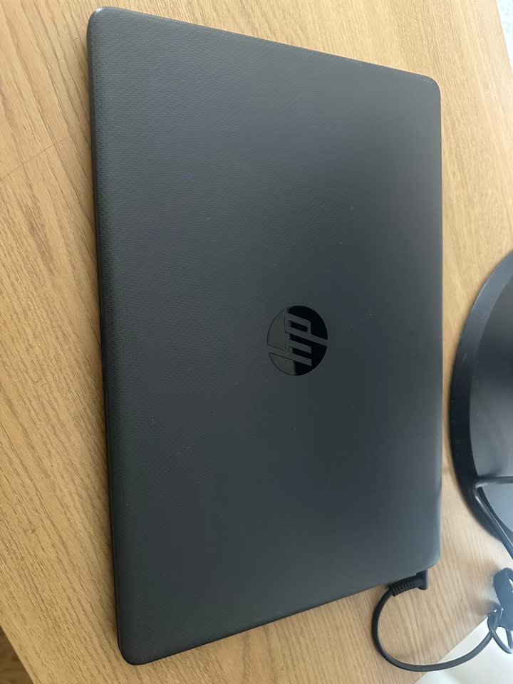 Продаю ноутбук HP 15-dw2xxx в отличном состоянии. Есть русская раскладка