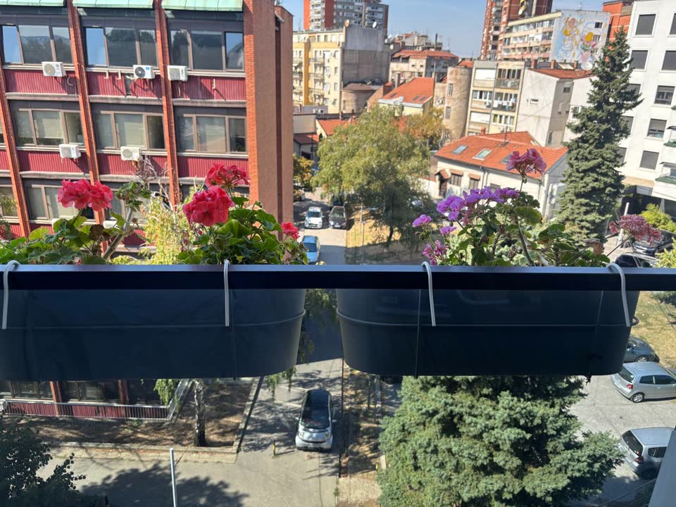 2 IKEA saksije za balkon