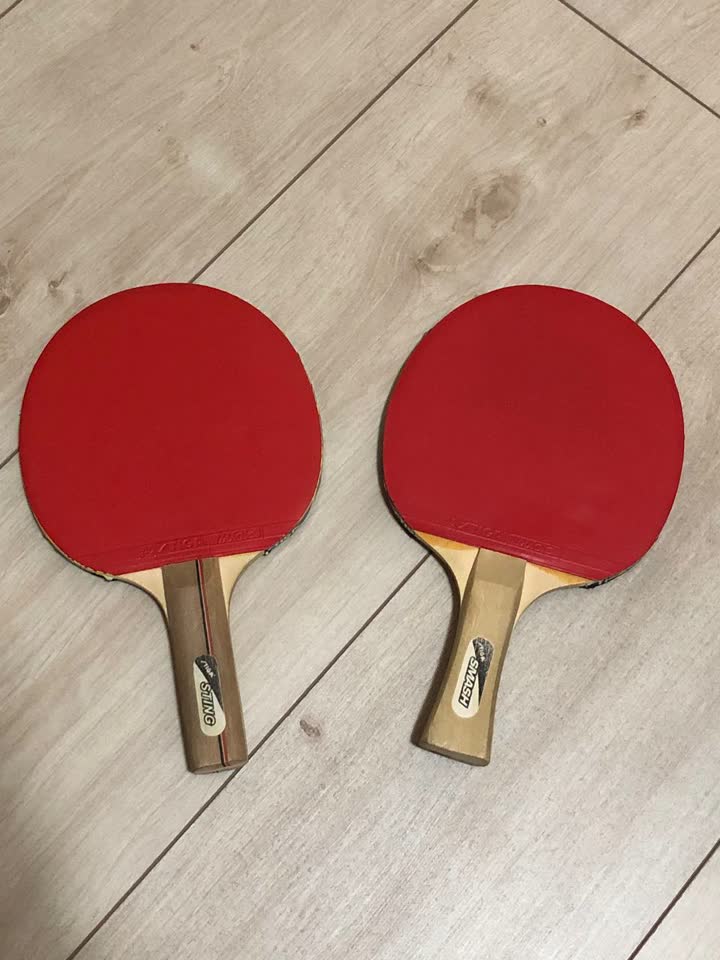 🏓 2 reketa za stoni tenis