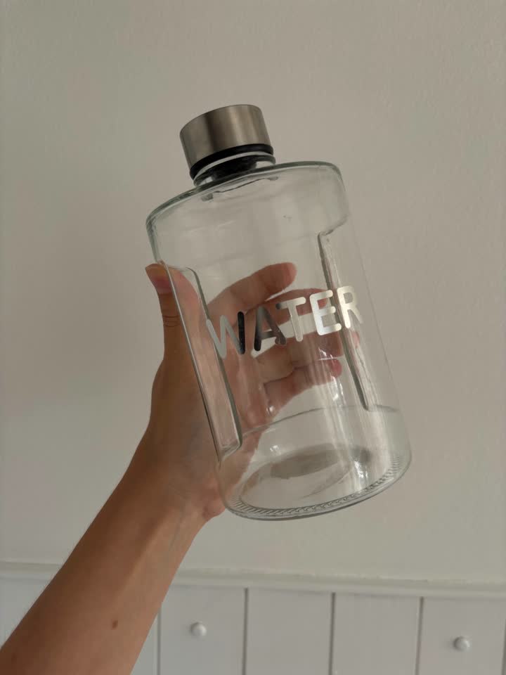 Бутылка для воды стеклянная