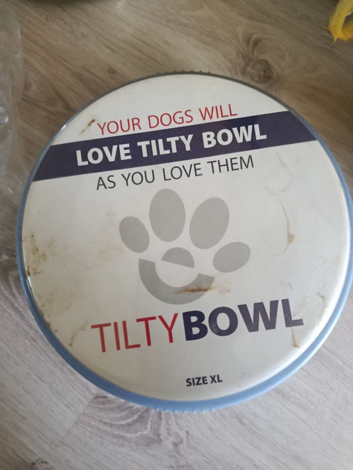 Prodajem neprosipajuće činije Tilty Bowl (veličina XL)