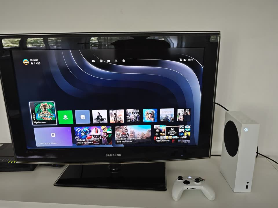 Продаю Xbox Series S (512gb).