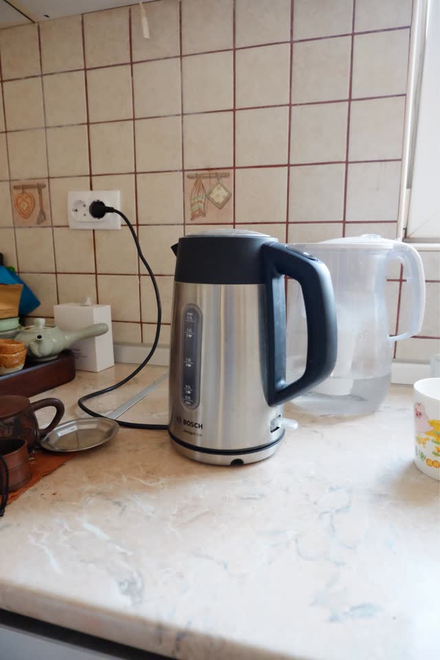 Чайник Bosch TWK4P440
