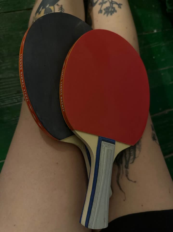 2 reketa za stoni tenis