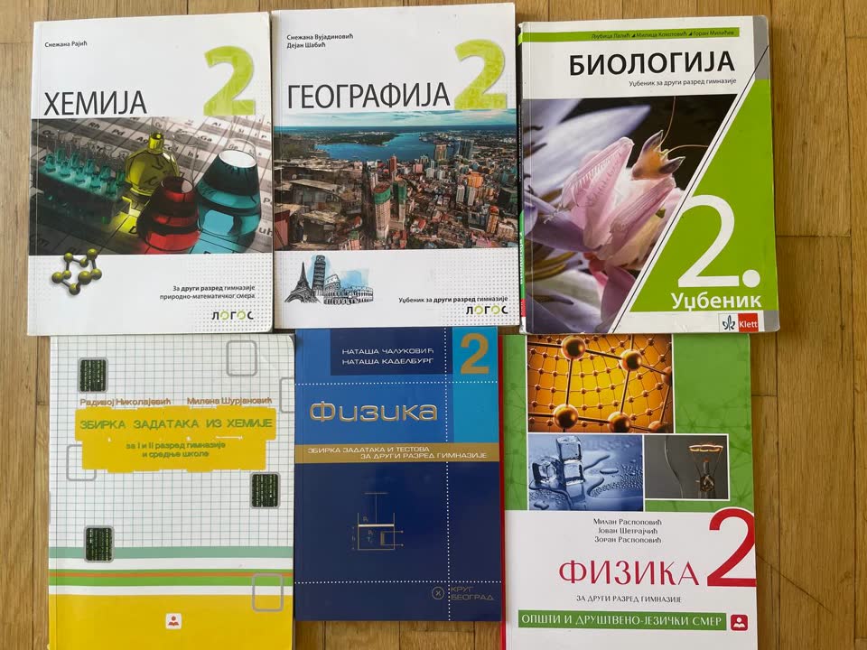 Prodajem udžbenike za 2. razred gimnazije