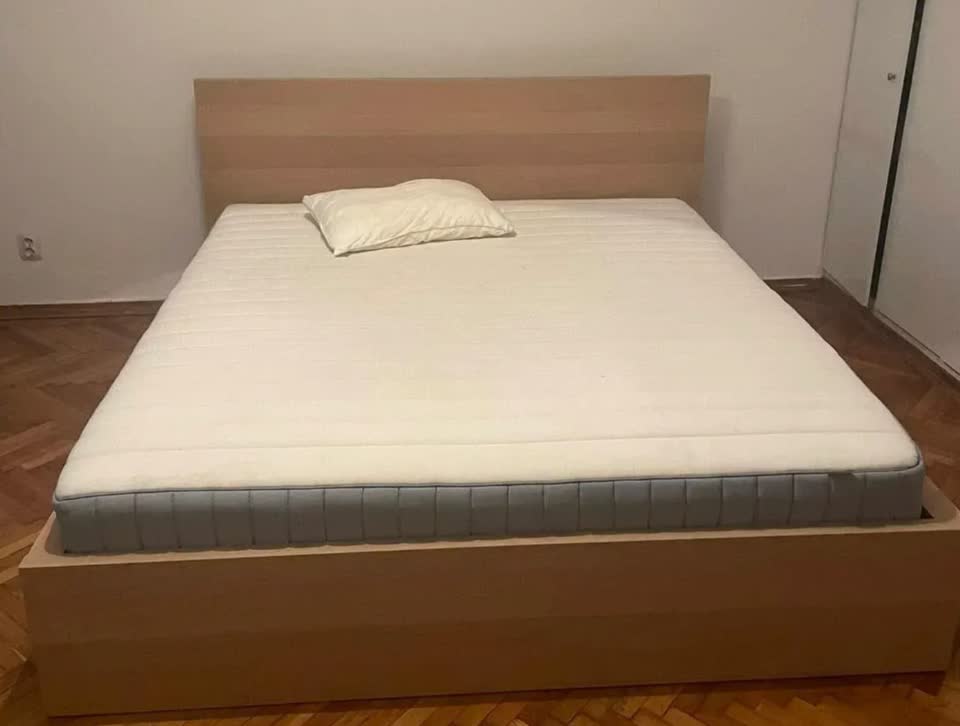 Krevet Ikea MALM 180x200 + dušek VALEVAG 180x200