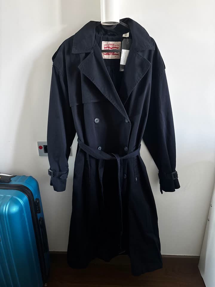 Novi Levi’s trenč