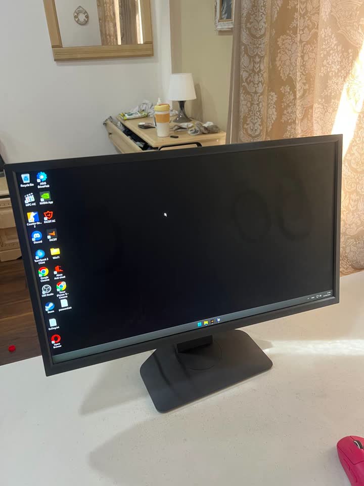 Prodajem monitor BenQ Zowie XL2566K