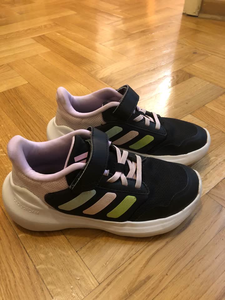 Детские кроссовки Adidas